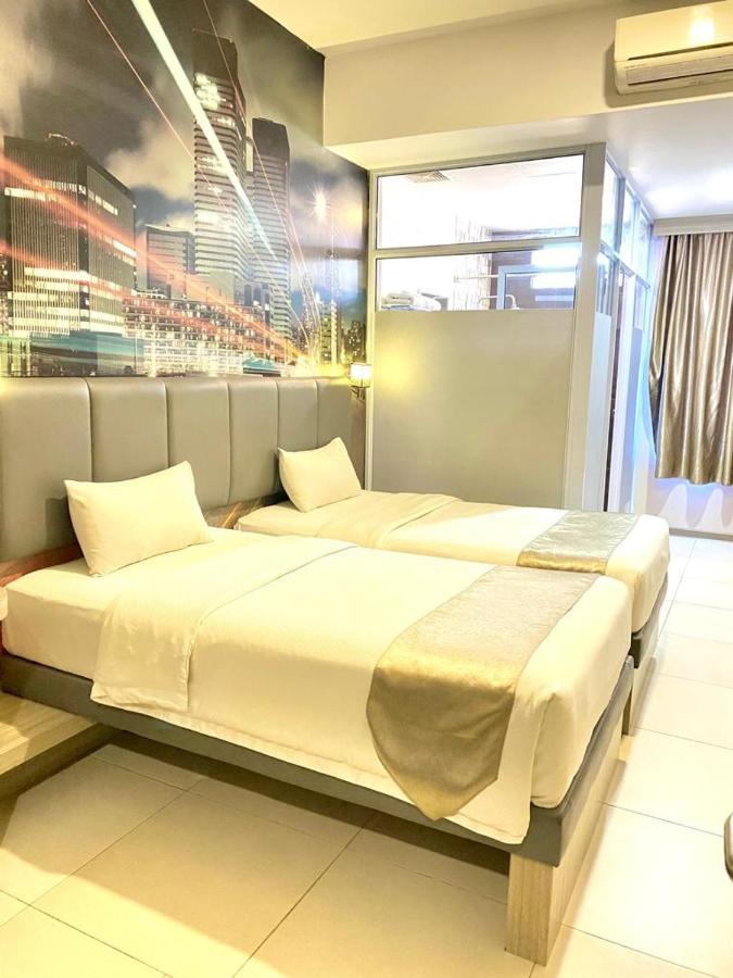 Os Hotel Tanjung Uncang Sagulung ภายนอก รูปภาพ